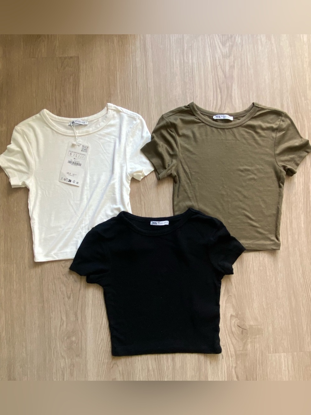 NWT - Zara Women’s Short Sleeve Crop Top - Black, Olive, Cream (3 set)